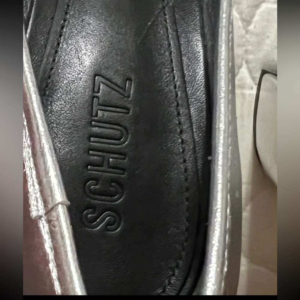 NEW Womens SCHUTZ Arissa Metallic Bow Cap-Toe Pumps 9.5, Black - Picture 11 of 11